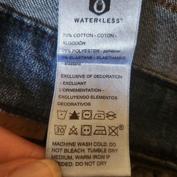 Signature Levi Strauss Women's Mid Rise Straight Sz 18 W34 L30 Jeans Whisker NEW - Picture 13 of 14